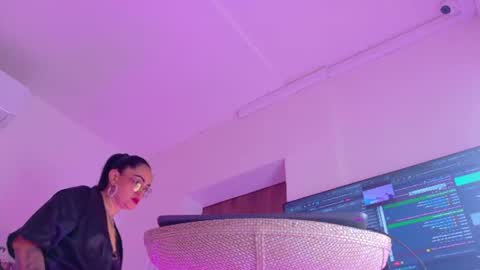 NOELIA online show from August 13, 2:09 pm