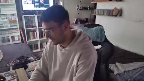 Noeliswaifu online show from July 23, 6:54 pm