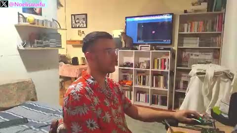 Noeliswaifu online show from August 30, 10:54 pm