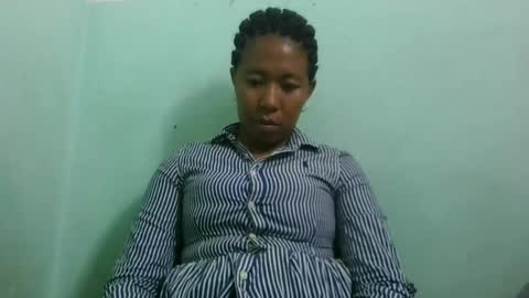 noellah online show from August 10, 5:42 am