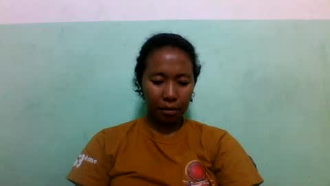 noellah online show from August 14, 4:49 am