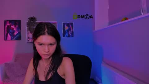 Noelle online show from August 4, 2:58 pm