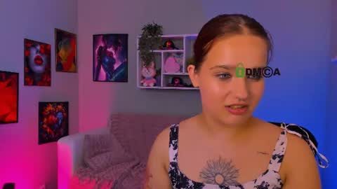 Noelle online show from August 6, 2:05 pm