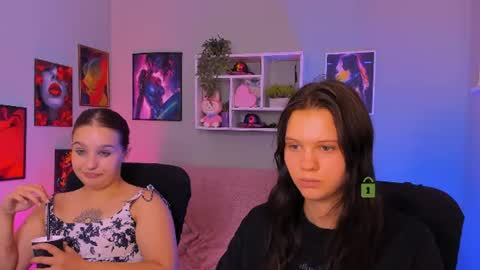 Noelle online show from August 6, 5:23 pm