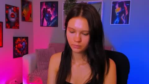 Noelle online show from August 11, 9:33 am
