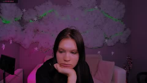 Noelle online show from August 14, 10:30 am