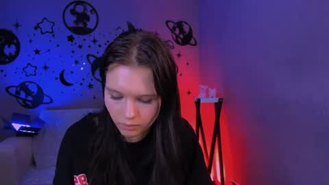 Noelle online show from August 14, 4:21 pm