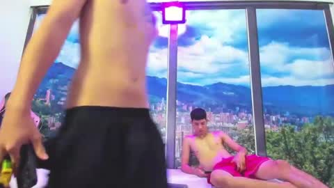 noelleellis online show from August 28, 2:48 pm
