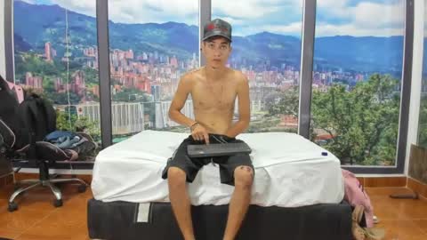 noelleellis online show from September 10, 2:27 pm