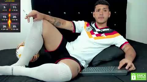 noha_white online show from August 1, 8:59 pm