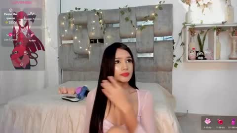 Noha Nicole online show from August 1, 9:32 pm