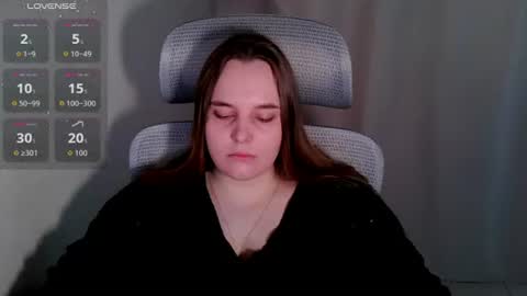 noir_ember_ online show from August 13, 5:16 pm