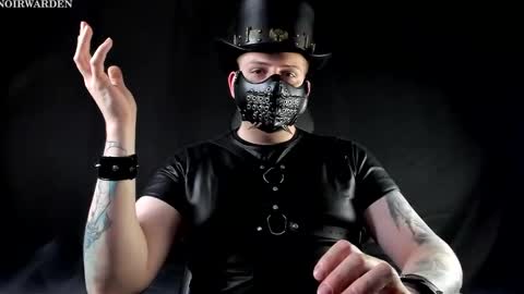 Noir online show from February 18, 7:55 pm