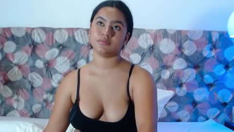 Noira Vale online show from August 7, 11:38 pm