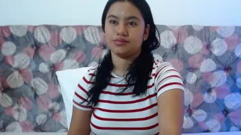 Noira Vale online show from August 12, 7:05 pm