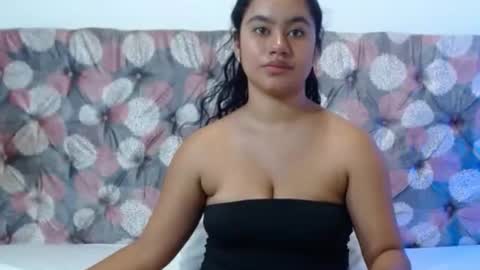 Noira Vale online show from August 14, 10:24 pm