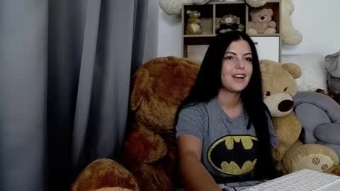 noirbella online show from August 15, 9:41 pm