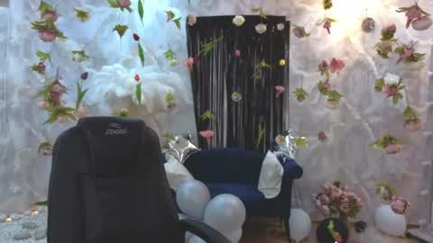 noirwhisper online show from August 7, 12:32 am