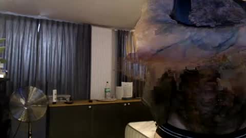 Im here enjoy online show from August 6, 3:22 pm