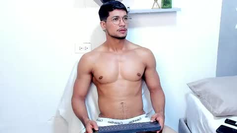 Im Nolan  online show from July 29, 3:13 am