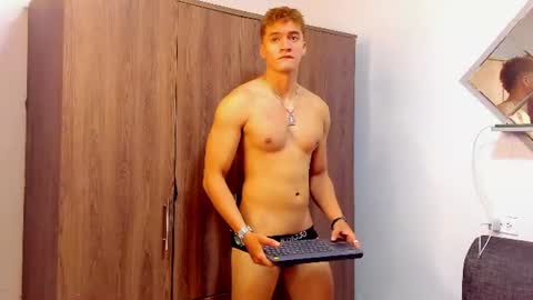 Im Nolan  online show from August 13, 2:53 pm