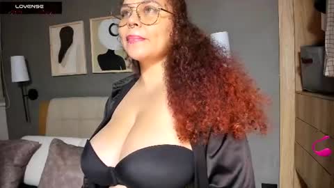 Soy Ash online show from August 10, 12:45 am