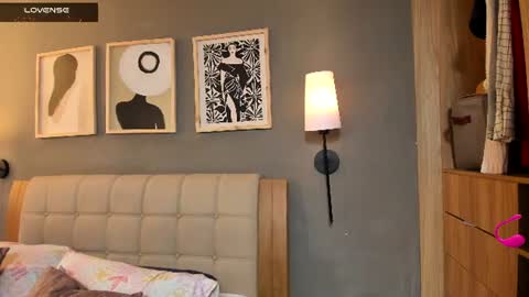 Soy Ash online show from August 13, 3:04 pm