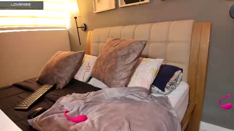 Soy Ash online show from August 14, 2:21 pm