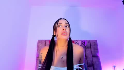 Nora Da Silva online show from June 9, 4:41 am