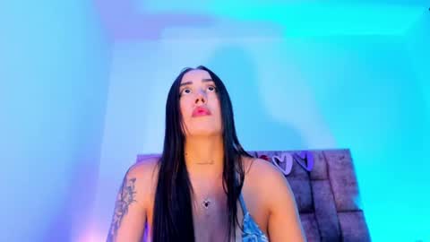 Nora Da Silva online show from June 11, 2:51 am