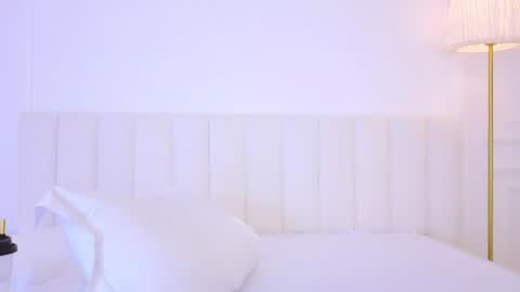 noraaddams online show from August 5, 5:16 am
