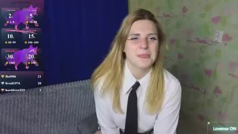 Elina online show from August 8, 5:13 pm