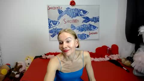 noraohgreys online show from August 8, 11:05 pm
