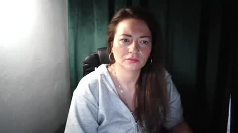 NoraSexyMilf online show from July 31, 12:33 pm