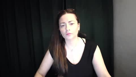 NoraSexyMilf online show from August 5, 8:40 pm