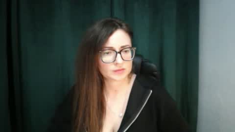 NoraSexyMilf online show from August 17, 7:30 pm