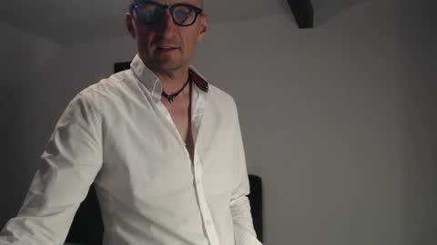 nordicrunner76 online show from July 28, 10:16 pm