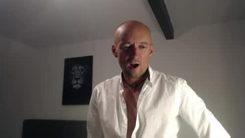 nordicrunner76 online show from July 28, 11:22 pm