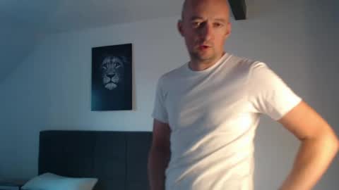 nordicrunner76 online show from August 1, 8:20 am