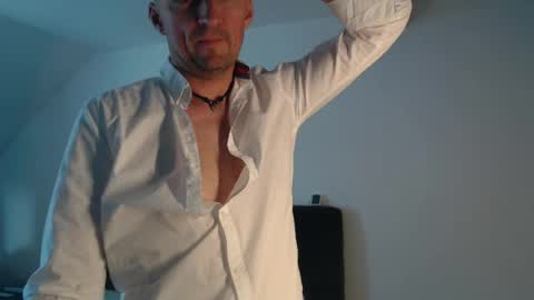 nordicrunner76 online show from August 1, 1:50 pm
