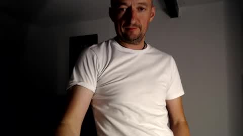 nordicrunner76 online show from August 13, 3:09 am