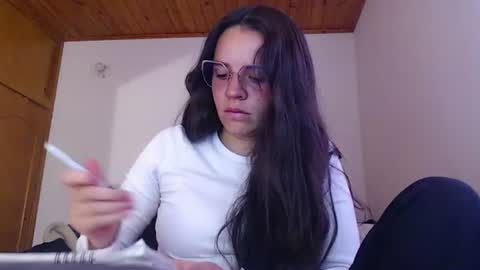 noreen_ online show from July 6, 7:17 pm