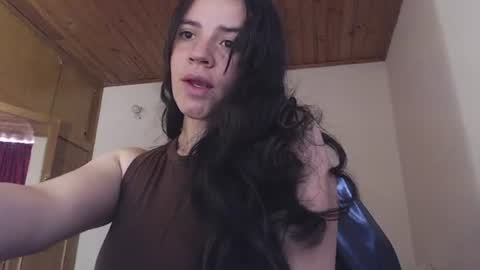noreen_ online show from July 21, 6:54 pm