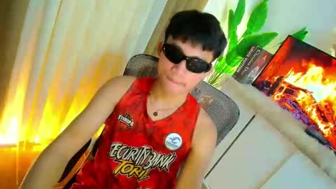 Hi im ariel online show from May 28, 2:03 am