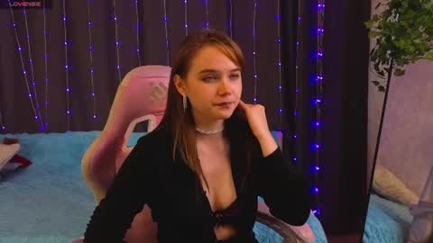 Emily online show from August 5, 1:09 pm