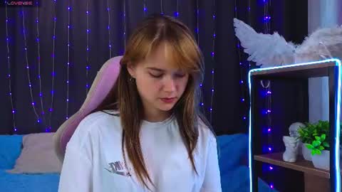 Emily online show from August 11, 8:49 am