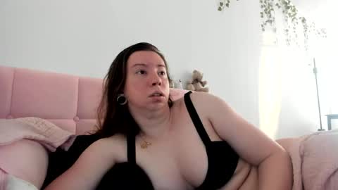 Emily snow online show from August 9, 10:55 pm