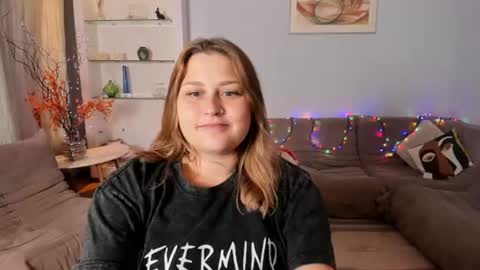NORA online show from July 31, 11:32 pm