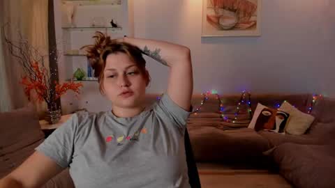 NORA online show from August 3, 10:39 pm