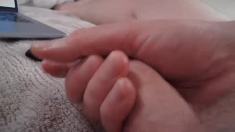 notsleeping1 online show from June 28, 10:18 am